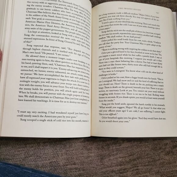 The Frozen Hours,  by Jeff Shaara - Picture 4 of 5